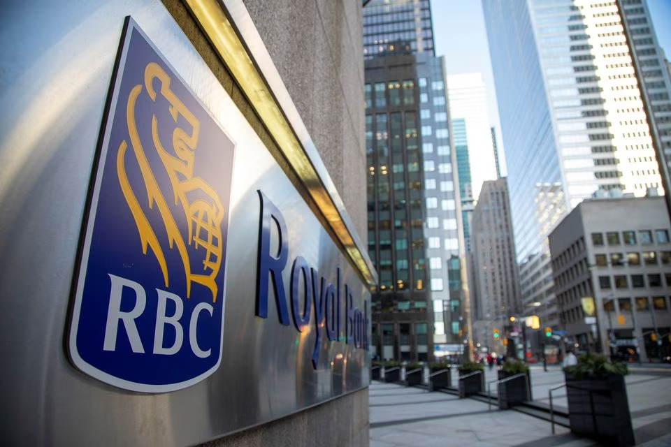 Canada expected to buck trend of big investment banking layoffs Vlaad